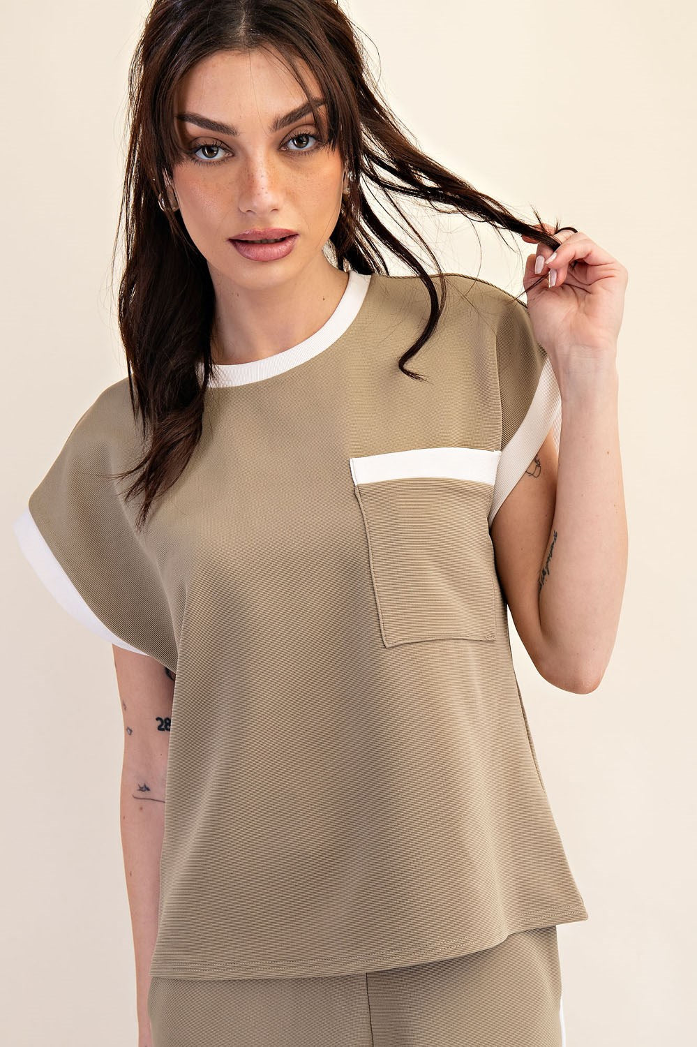 Round Neck Contrast Pocket Top