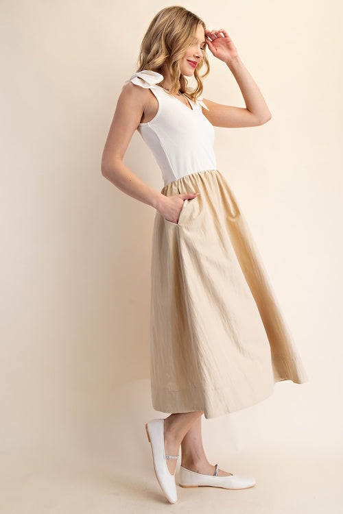 V-Neck Contrast Ribbon Tie Midi Dress