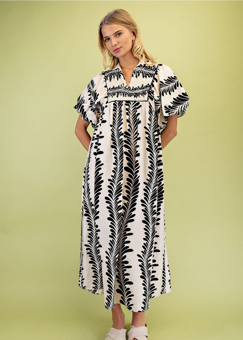Printed Short Puff Sleeve Midi Dress