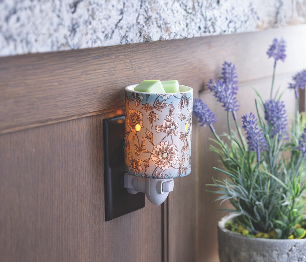 Pluggable Fragrance Warmer Flora