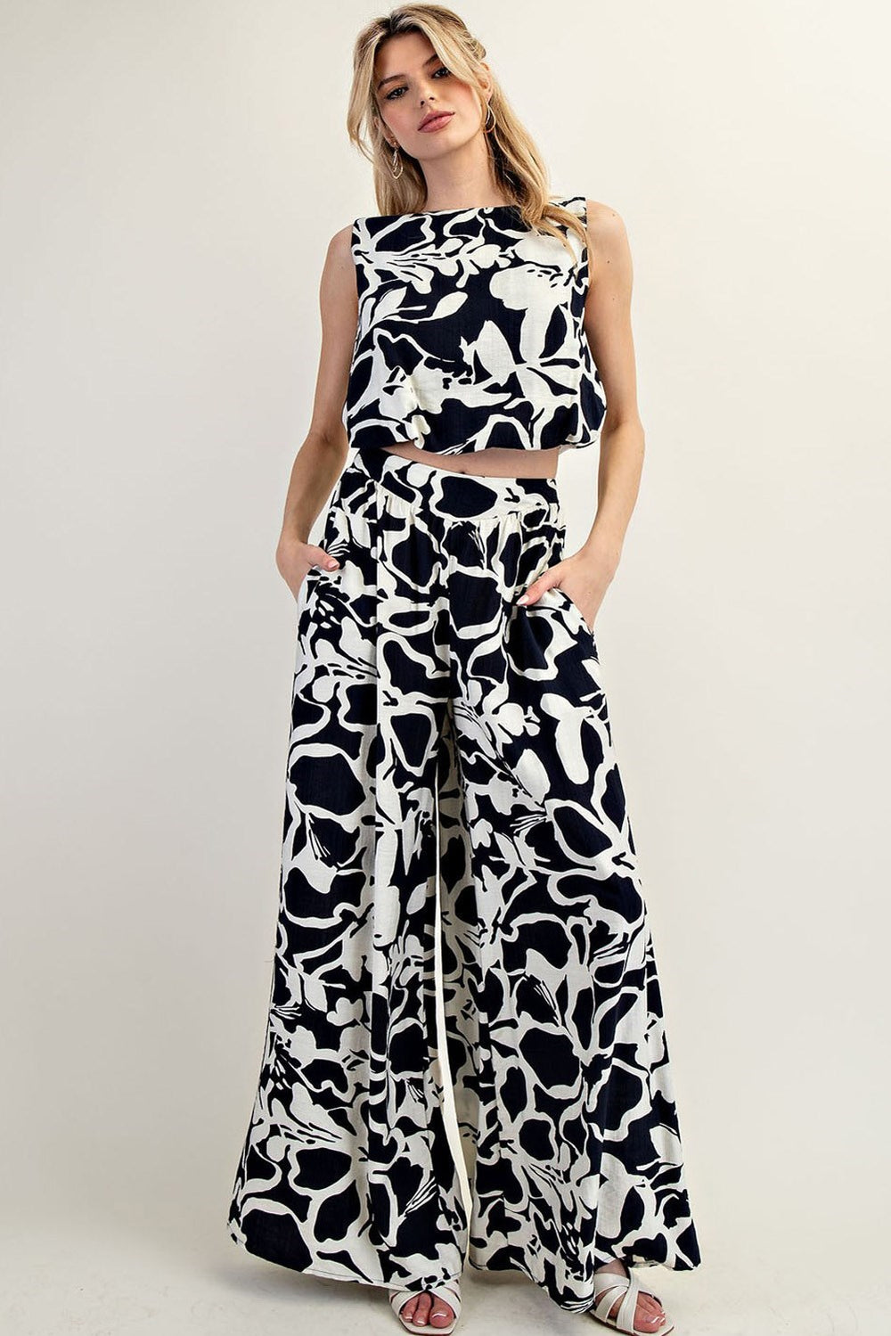 Floral Printed Wide Leg Pants