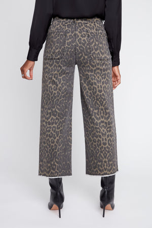 Renuar Wide Leg Cropped Denim Pants - Leopard
