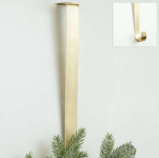 GOLD WREATH HANGER