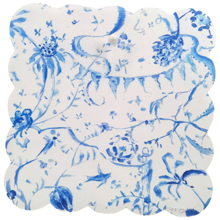 Blue Chinoiserie Scallop Display Board