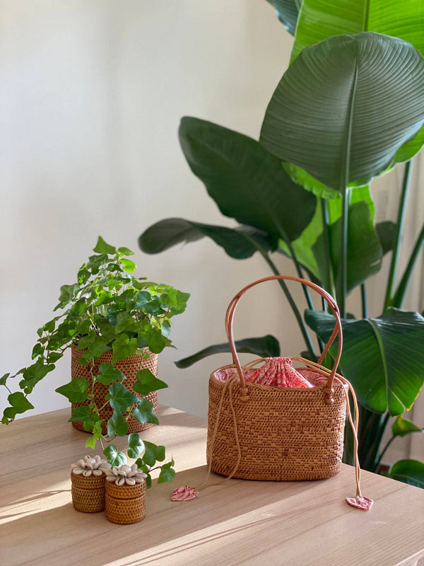 Bali Rattan Wave Handbag - Kauai